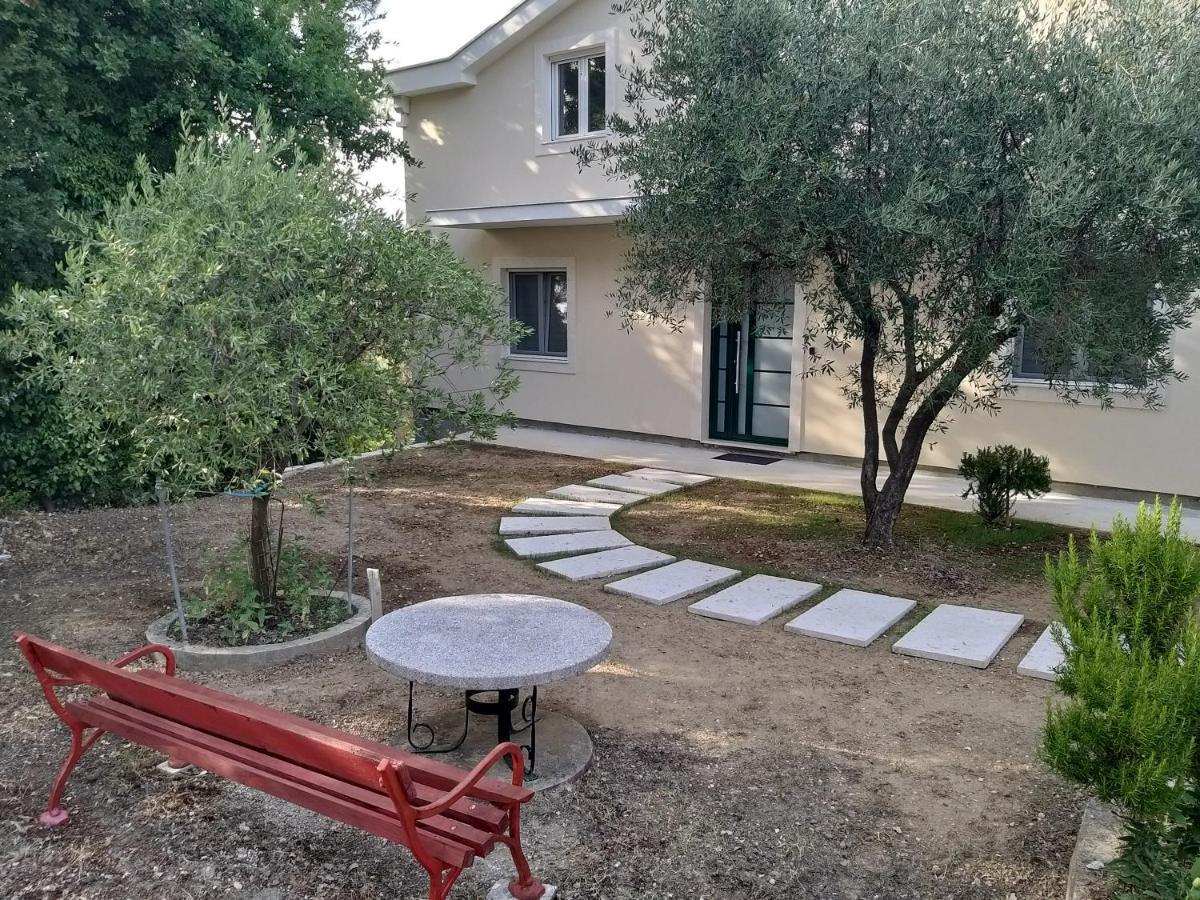 Petivat Gardens Διαμέρισμα Εξωτερικό φωτογραφία